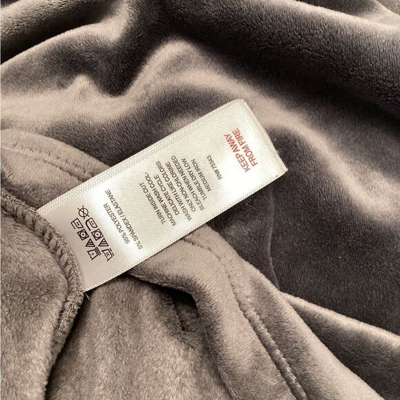 House of Harlow 1960 Lounge Ribbed Velour Pajama set Gray‎ - Picture 10 of 16